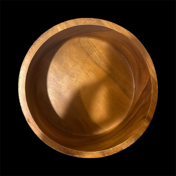 Stunning Vintage Hand Carved Cake Plate & Cover. - Picture 6 of 6